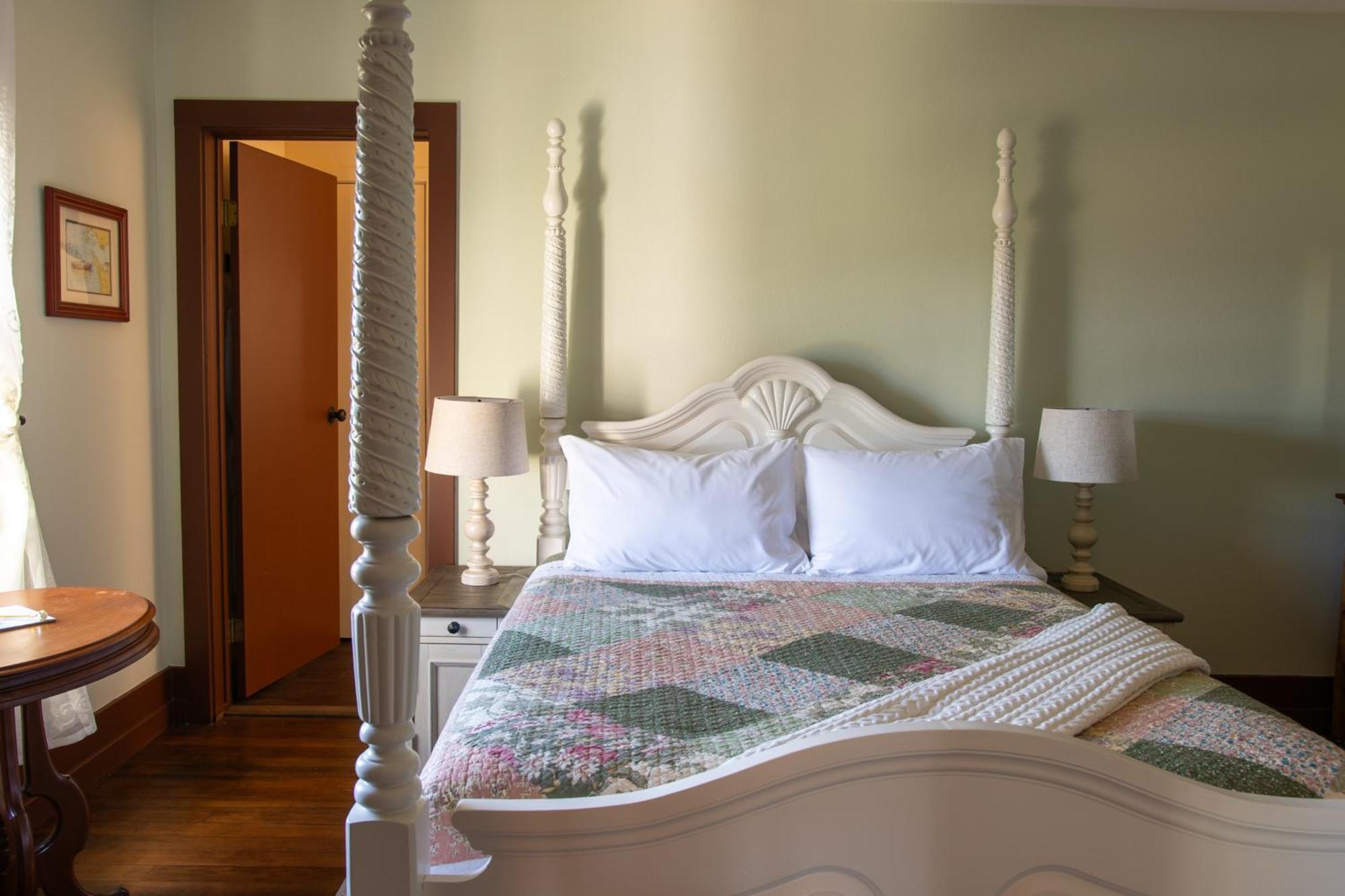 Ilwaco The Pearl Inn Bed And Breakfast المظهر الخارجي الصورة